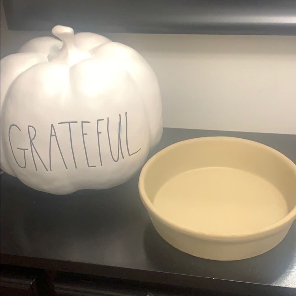 Pampered Chef stoneware